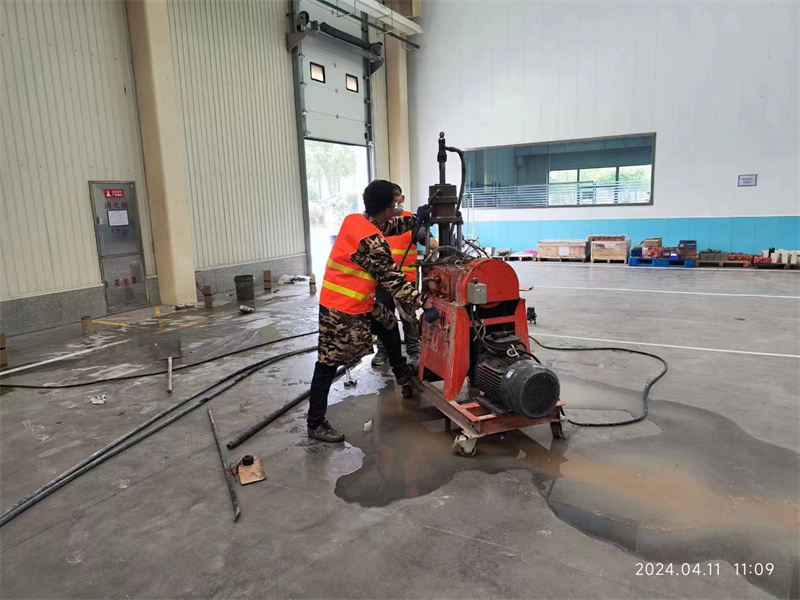 南丰厂房地面下沉塌陷注浆加固施工